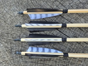 Zestaw 12szt strzał  5/16", ważone do 1g, w jednym spinie 38, sosna