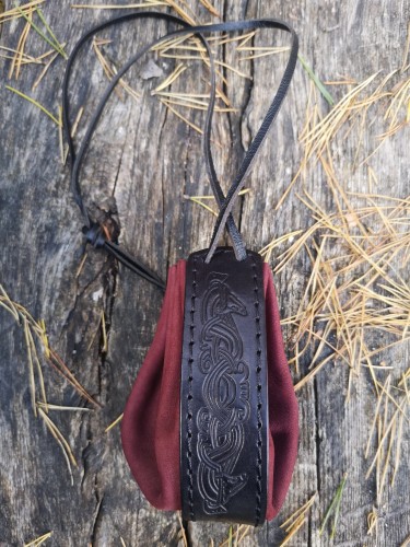 mieszek z koła czarno-bordowy .jpg