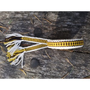 Krajka długość 306 cm, szerokość 2,2 cm 