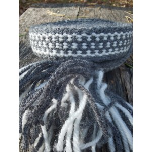 Krajka długość 300 cm, szerokość 2,3 cm  