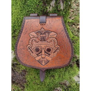 Kaletka wczesna zdobiona motywem Twarz z Gniezdowa